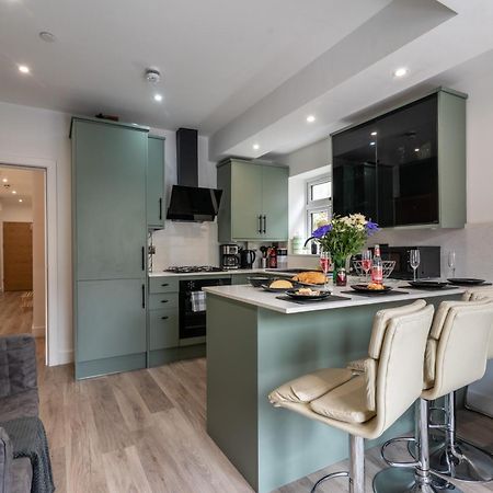 Luxury Apartments In Cardiff City Centre Екстериор снимка