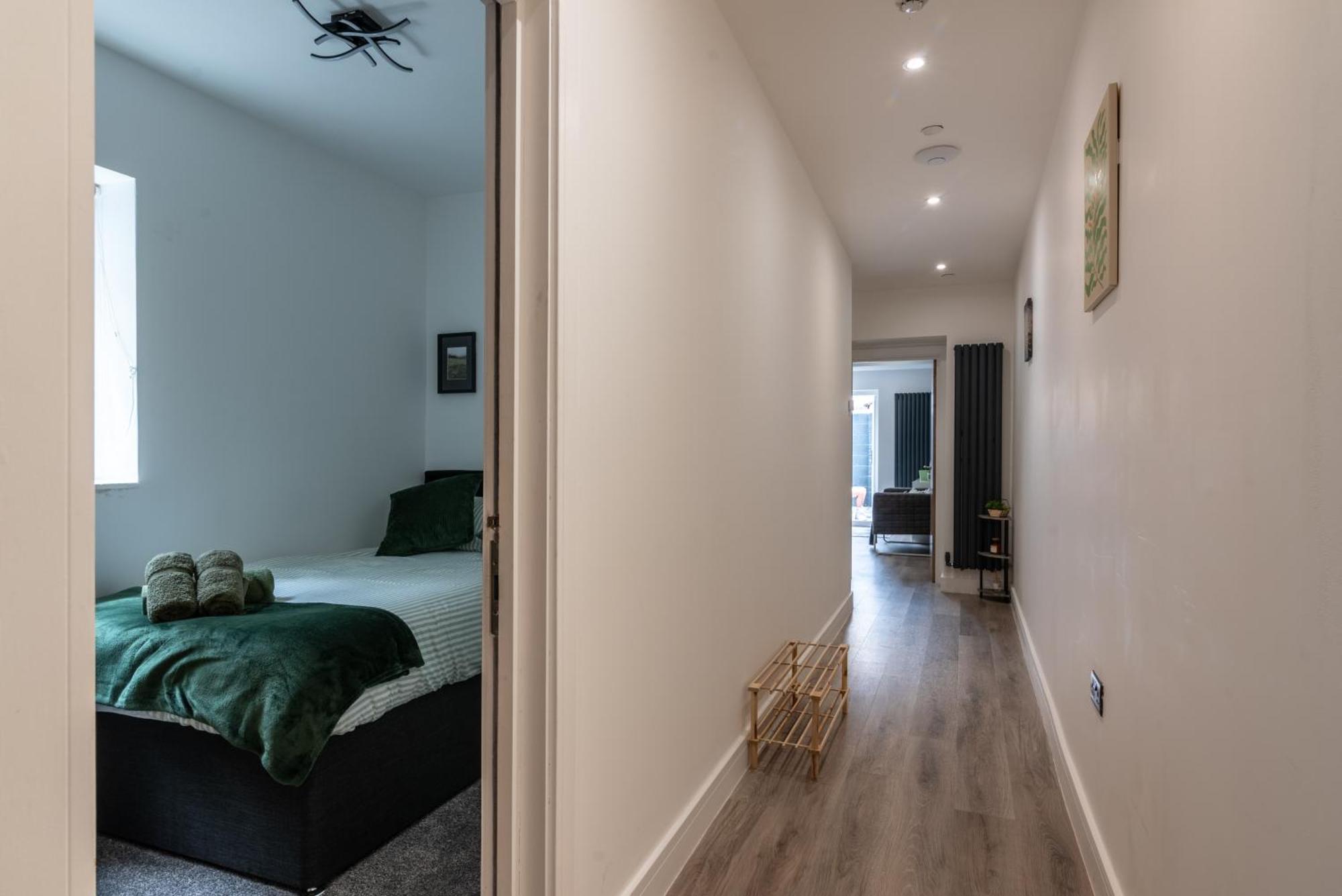 Luxury Apartments In Cardiff City Centre Екстериор снимка