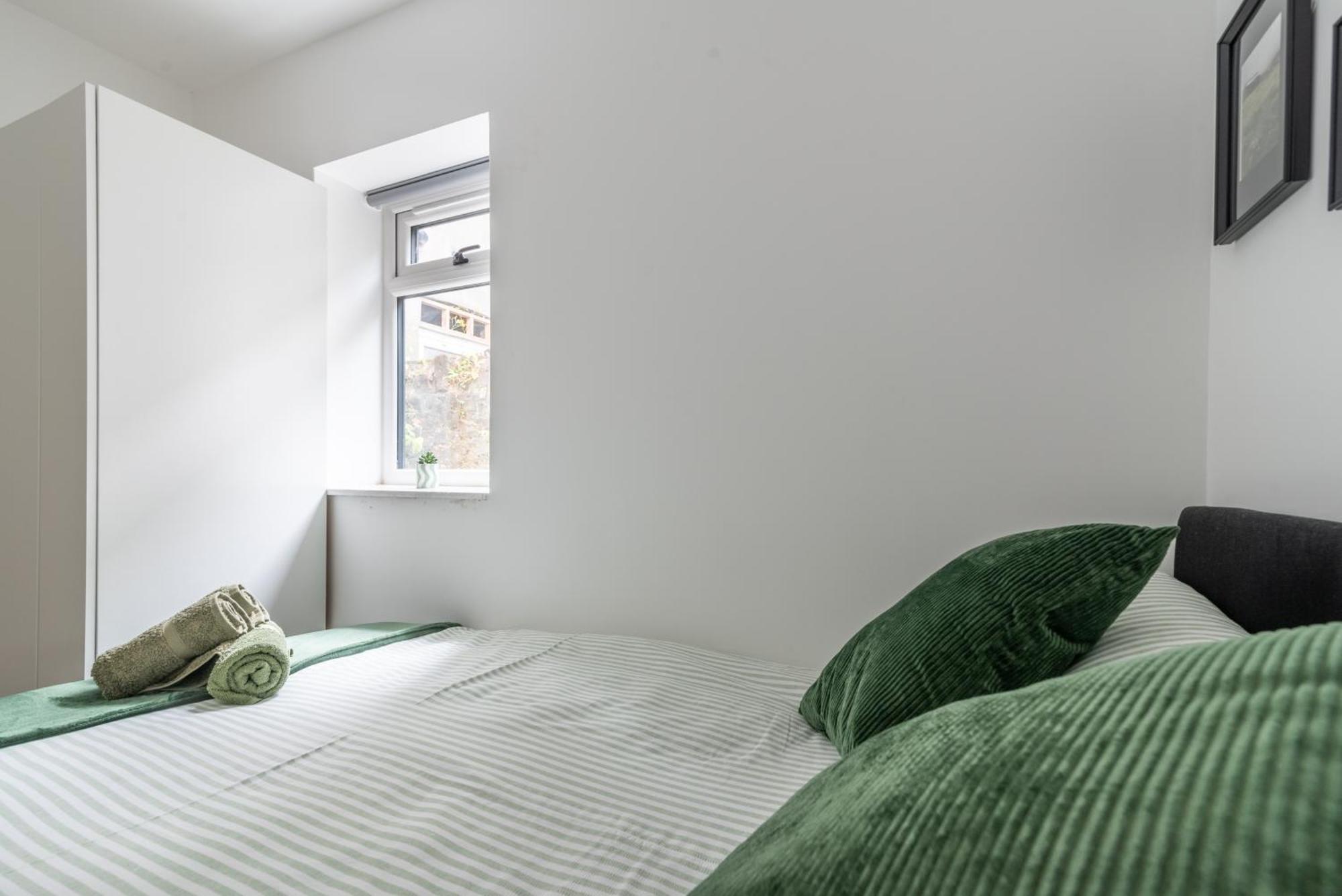 Luxury Apartments In Cardiff City Centre Екстериор снимка