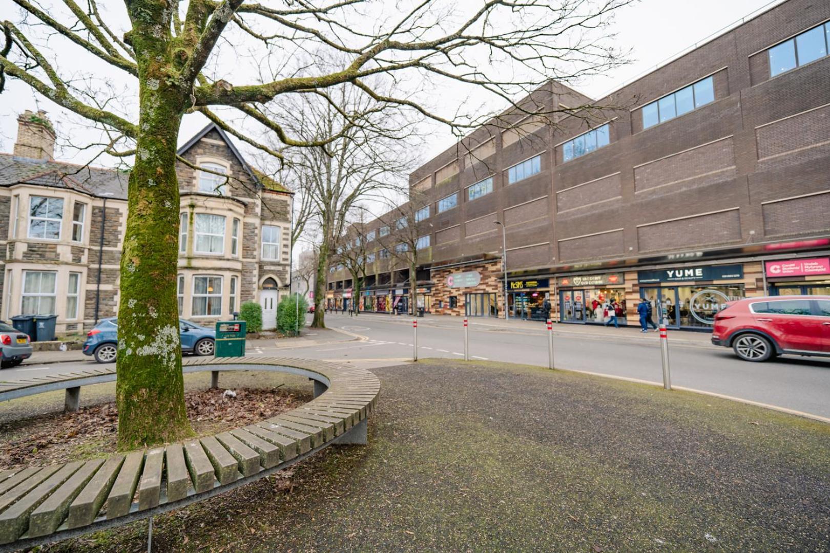 Luxury Apartments In Cardiff City Centre Екстериор снимка