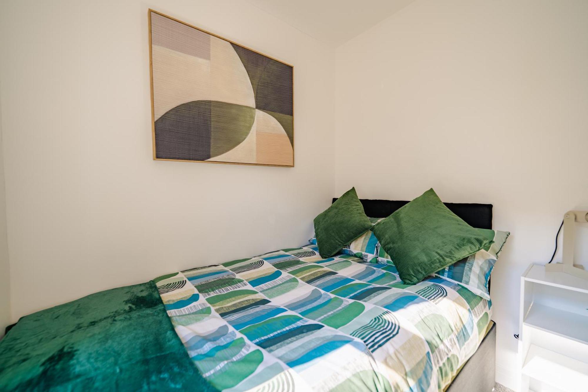 Luxury Apartments In Cardiff City Centre Екстериор снимка