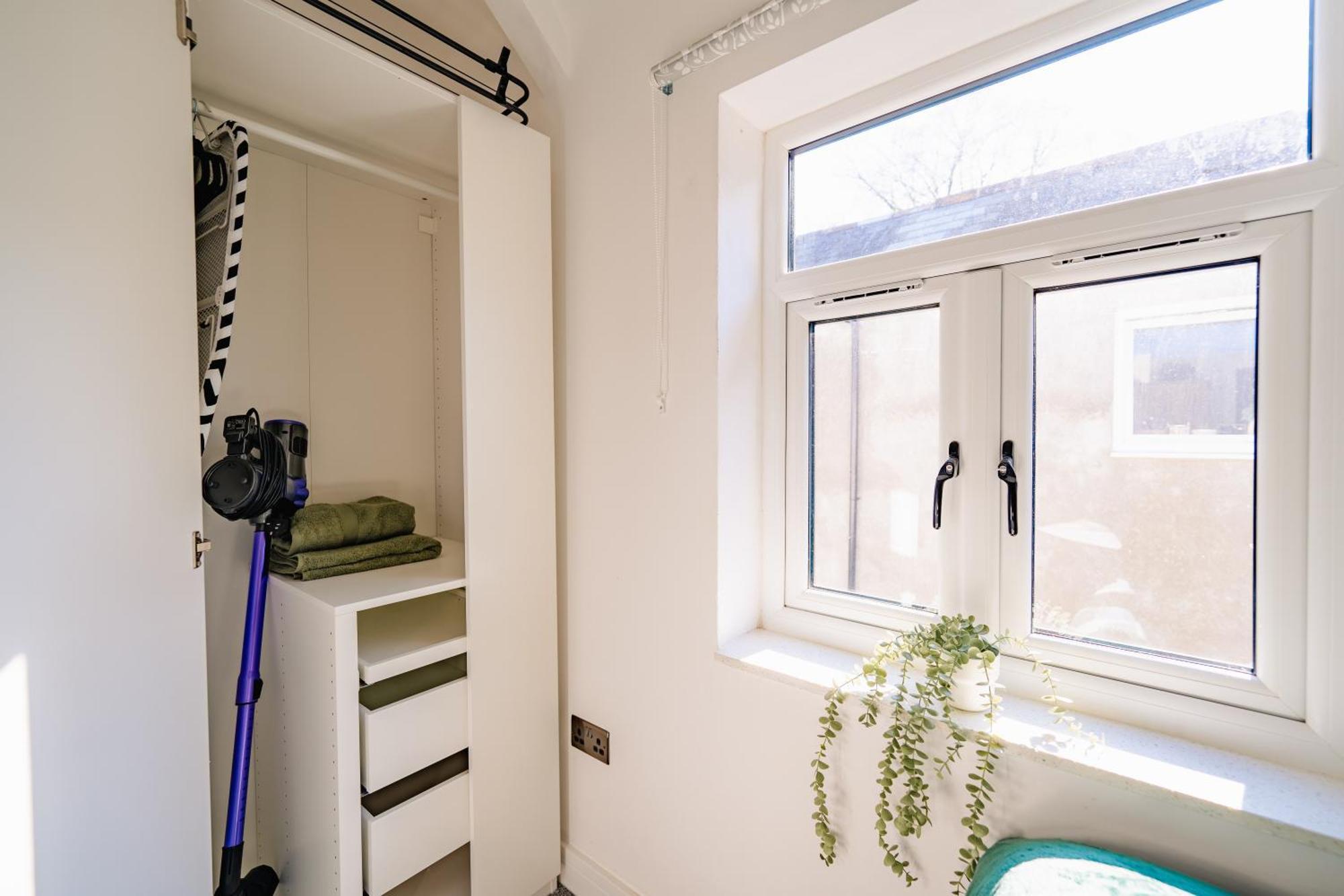 Luxury Apartments In Cardiff City Centre Стая снимка