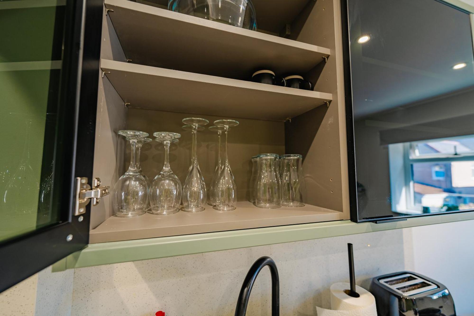 Luxury Apartments In Cardiff City Centre Стая снимка