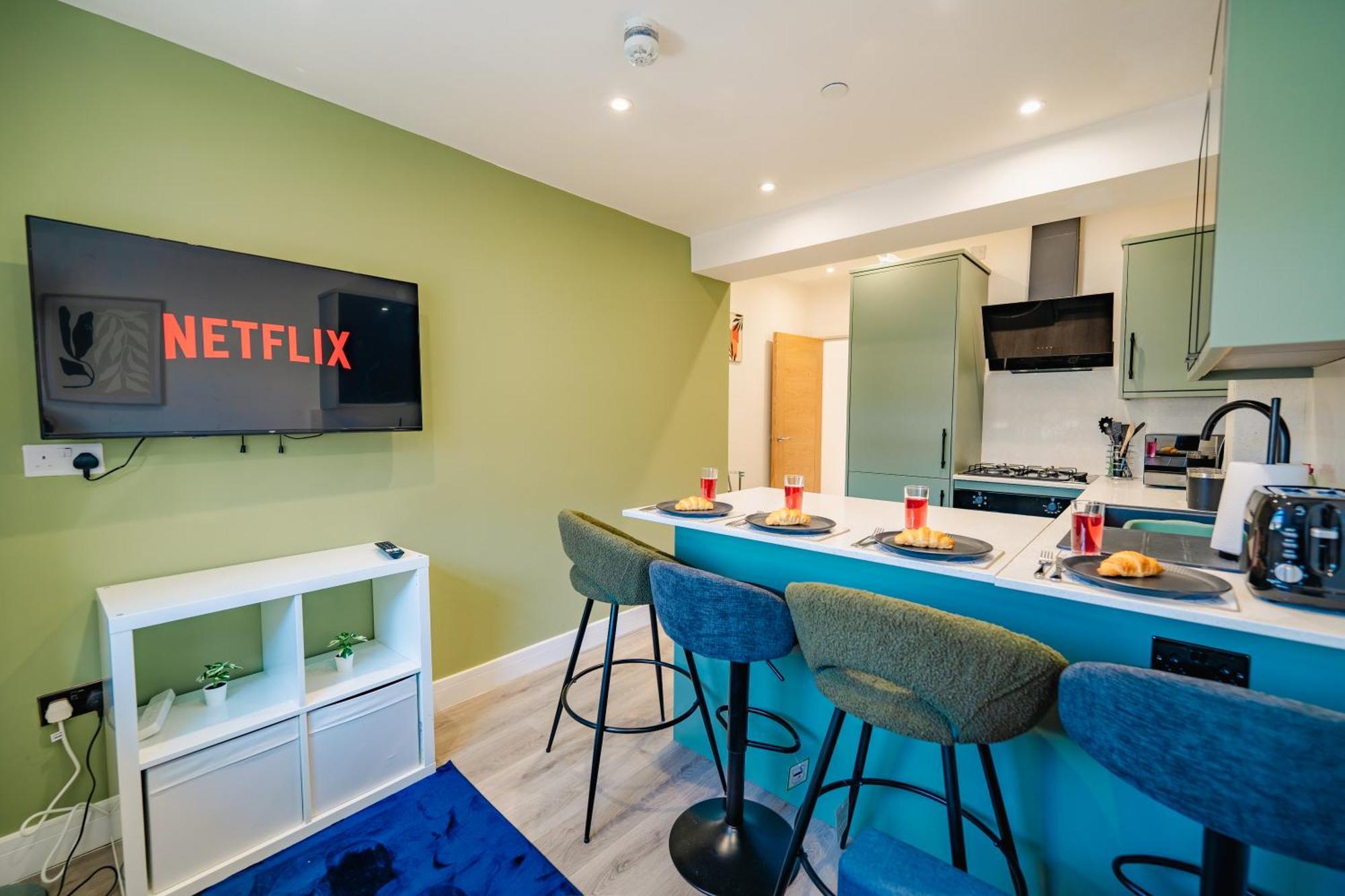 Luxury Apartments In Cardiff City Centre Екстериор снимка